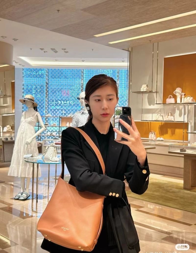 Louis Vuitton Hobo Bags